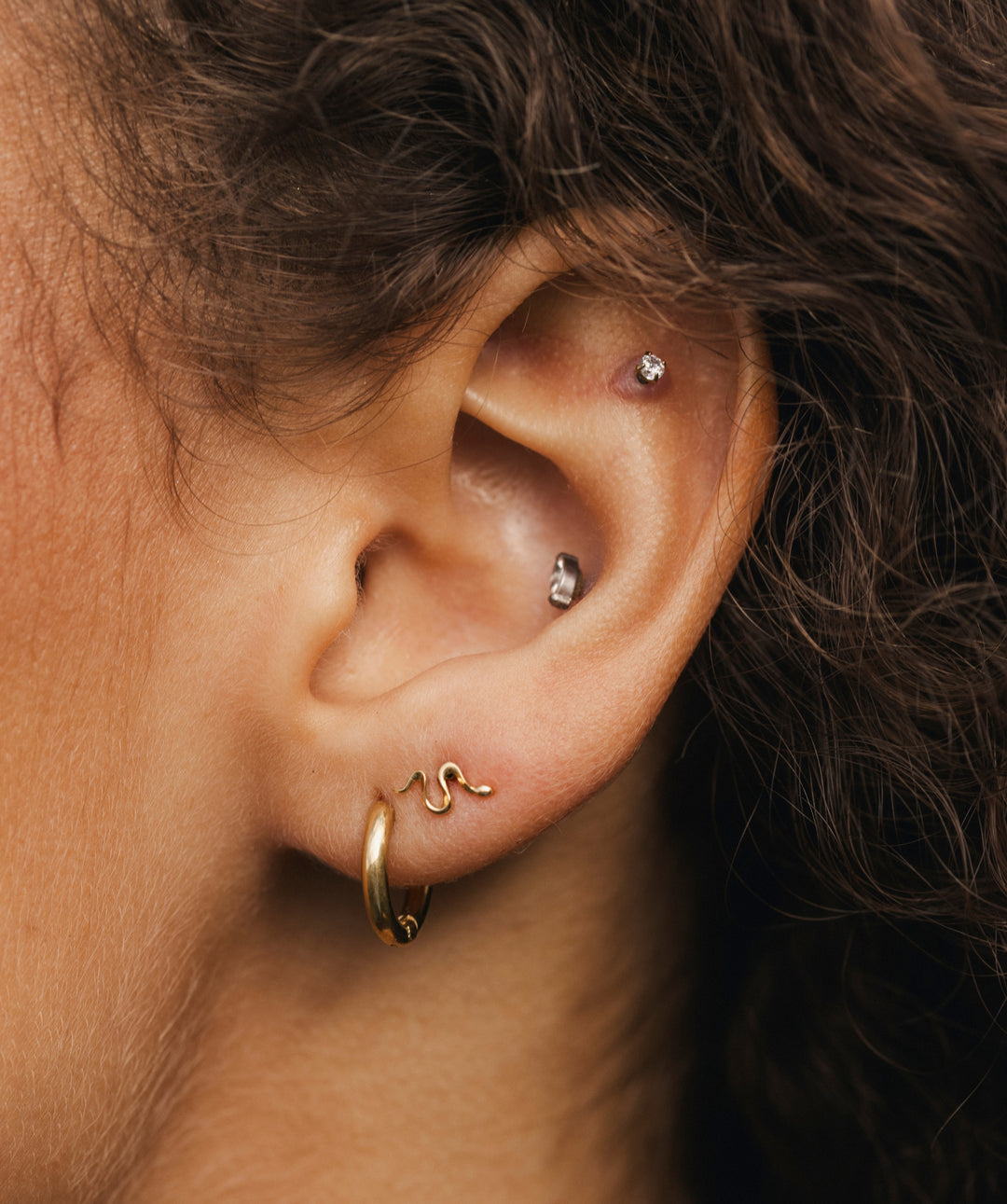 Snake Flat Back Stud