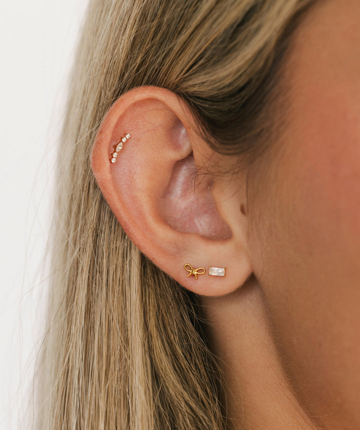 Bow Flat Back Stud