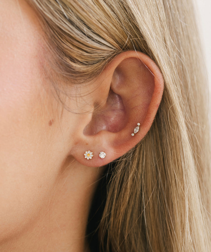 Daisy Flat Back Stud