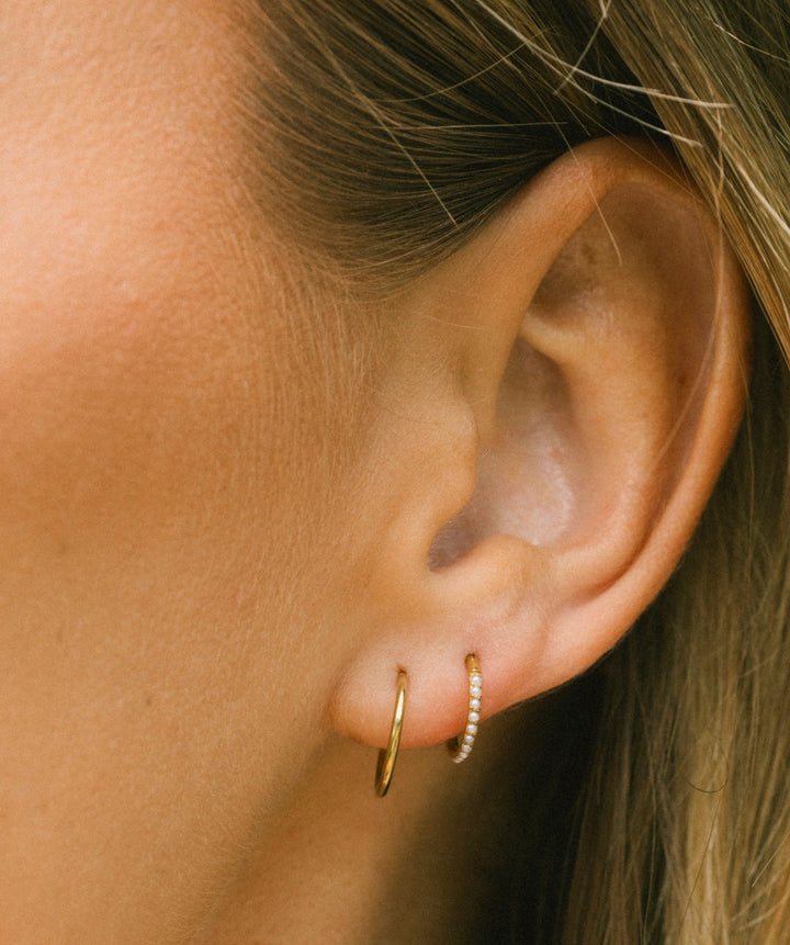 Pearl Clicker Hoop Earring