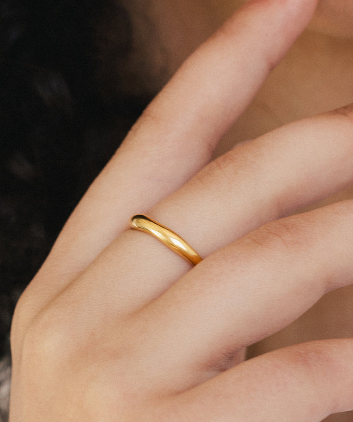 Wavy Ring